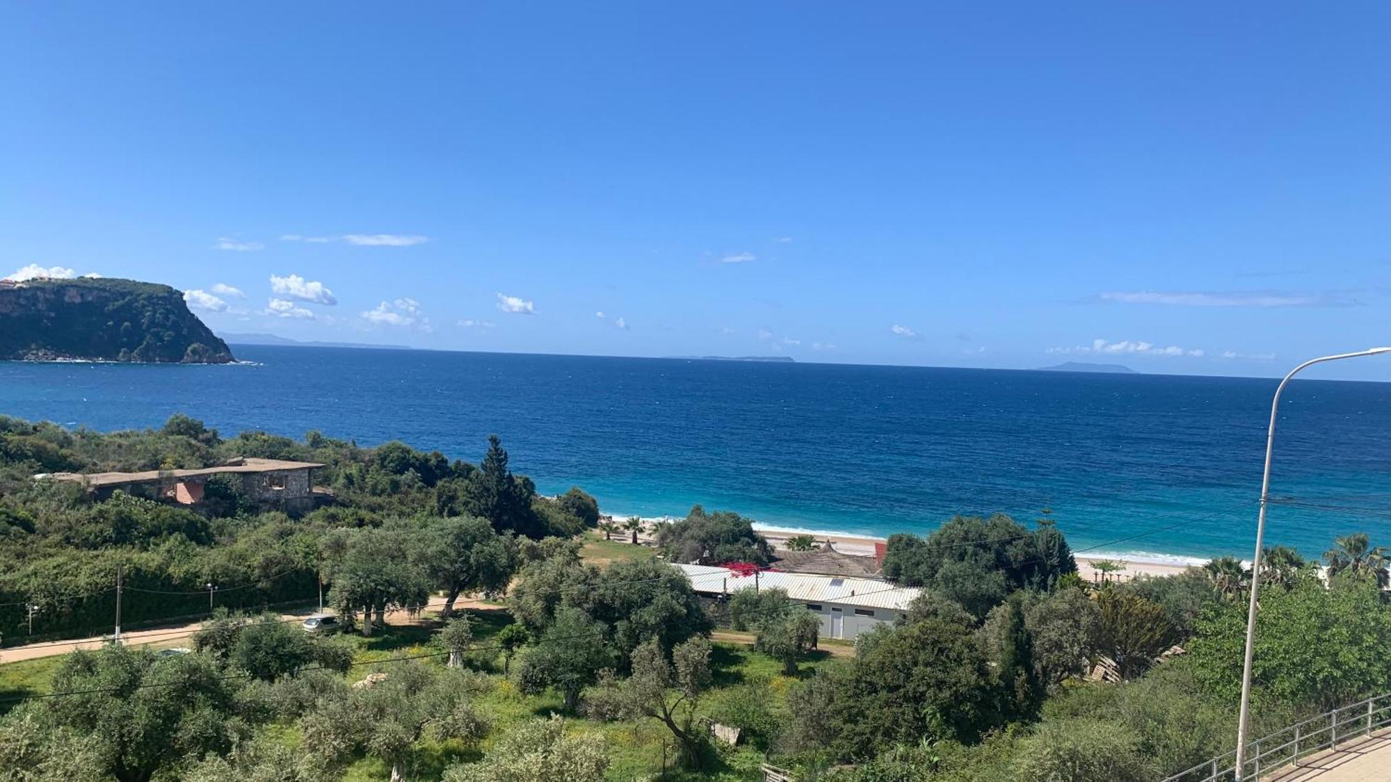Sunset Views Apartment Himare Bagian luar foto