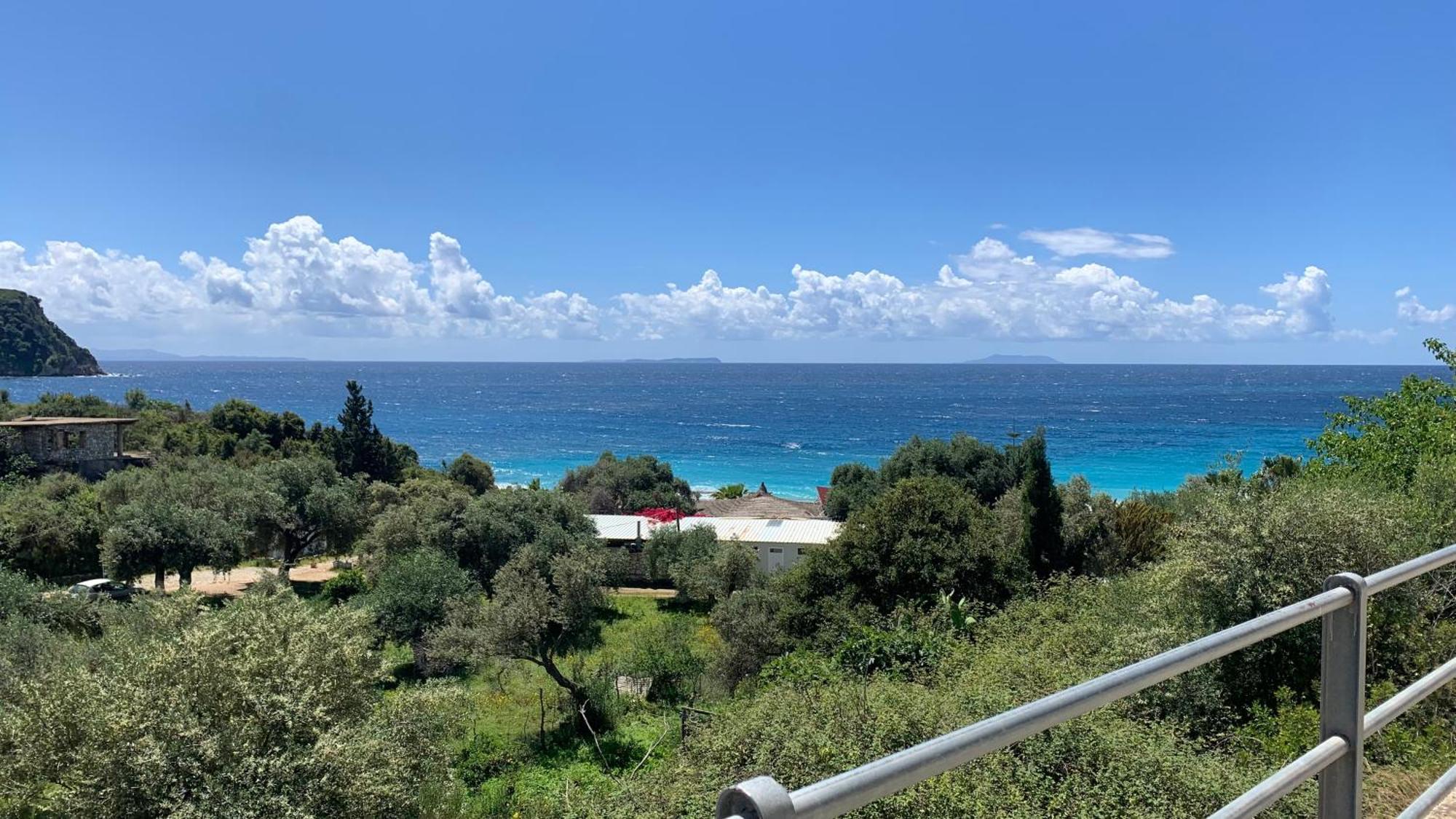 Sunset Views Apartment Himare Bagian luar foto