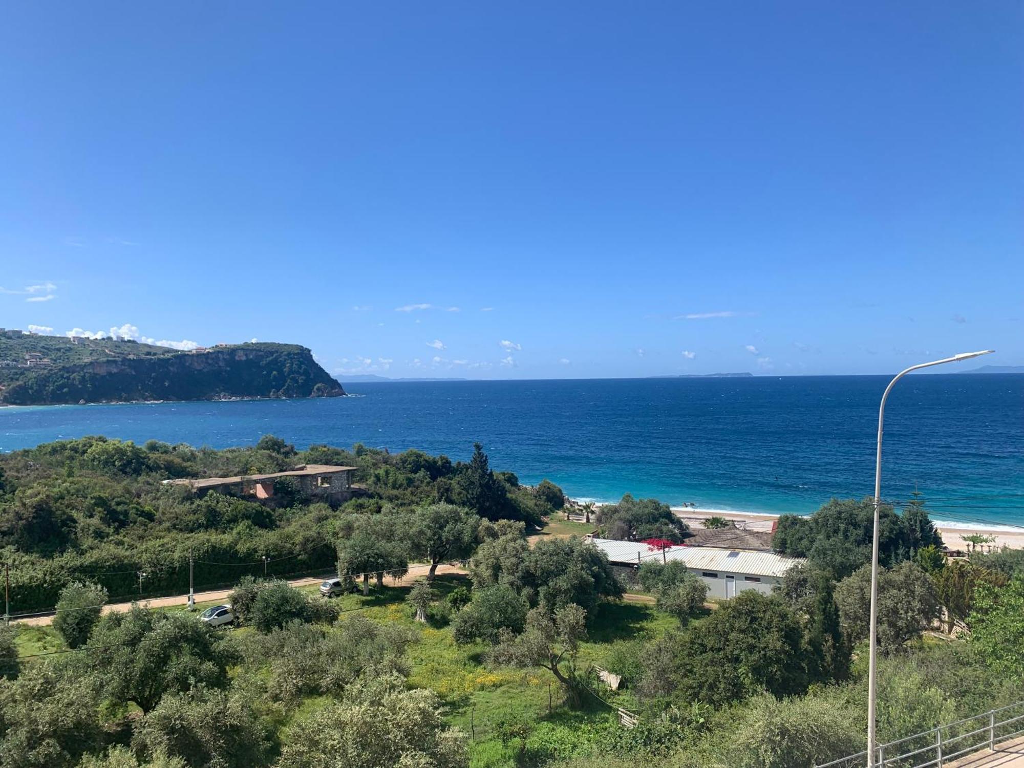 Sunset Views Apartment Himare Bagian luar foto